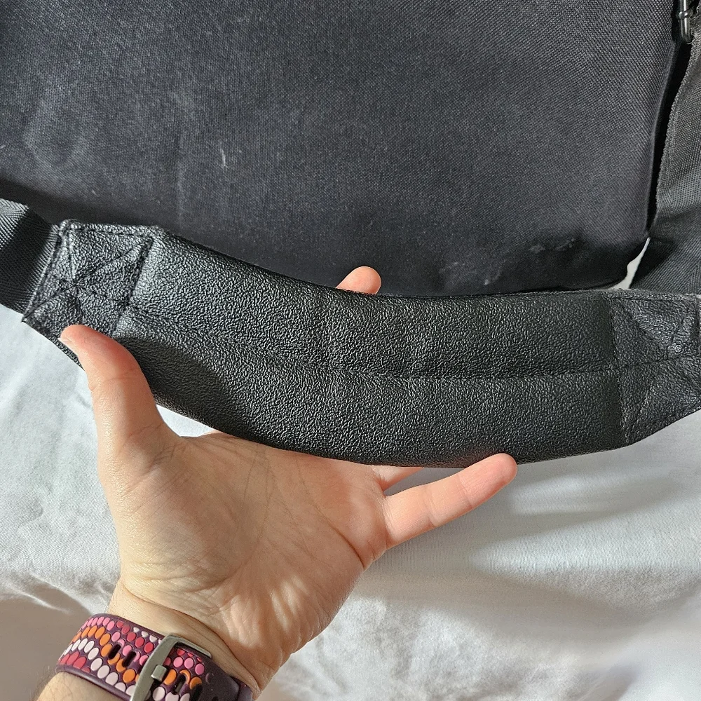 EUC SOC Sandpiper of California Black Convertible Laptop Bag/Backpack Combo